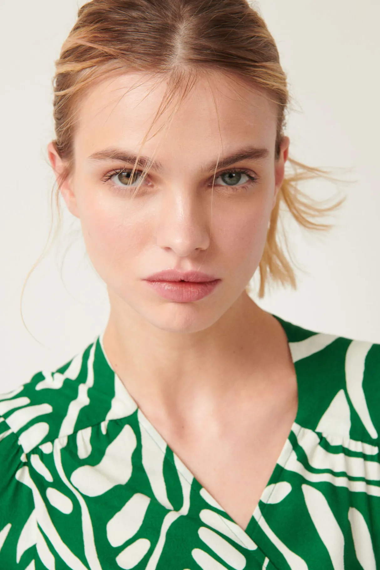 tonka_2-1.webp ba&sh Tonka.*Femme Tops & Chemises